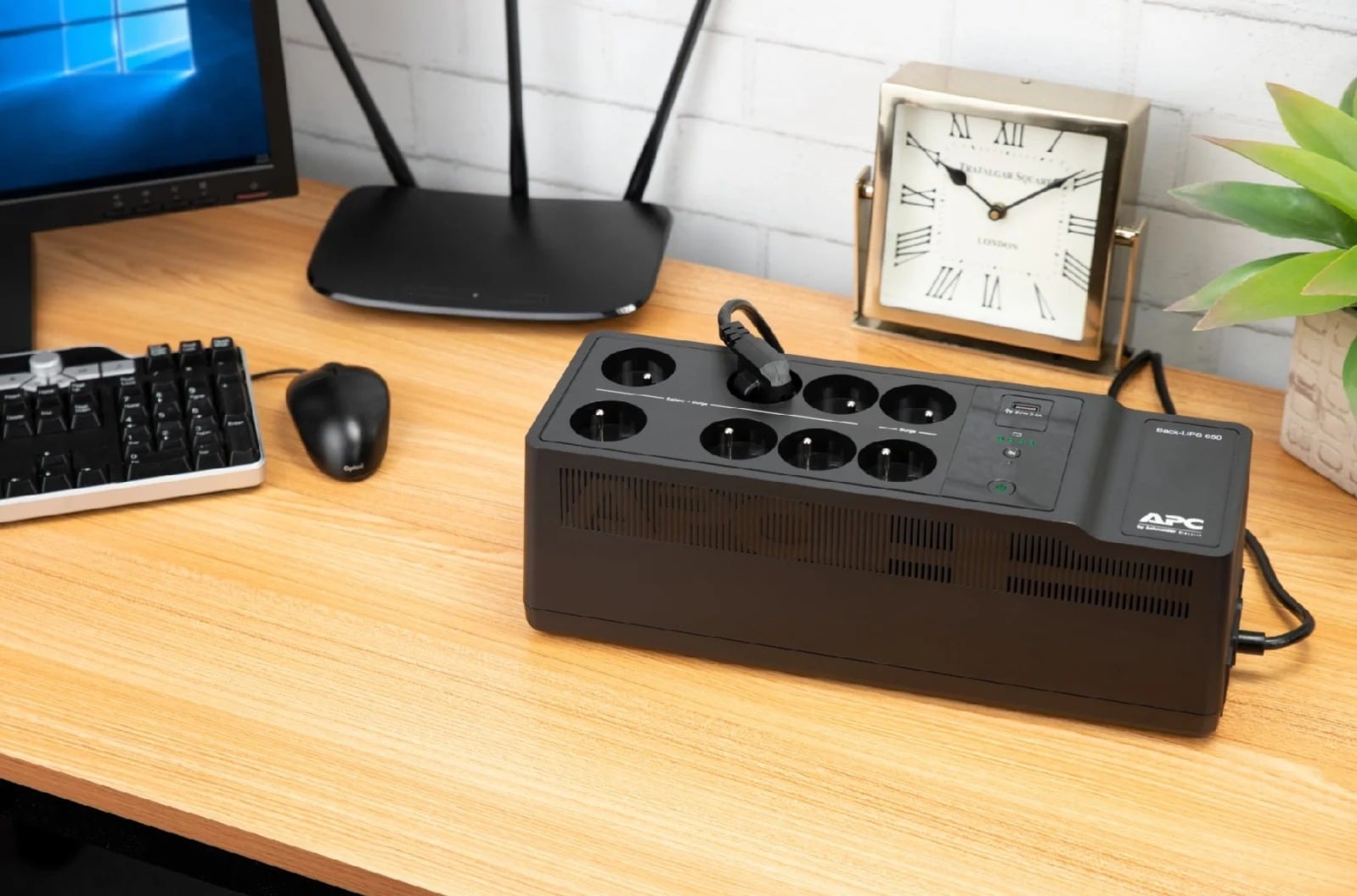 Jak vybrat záložní zdroj UPS? Přehled zařízení APC by Schneider Electric